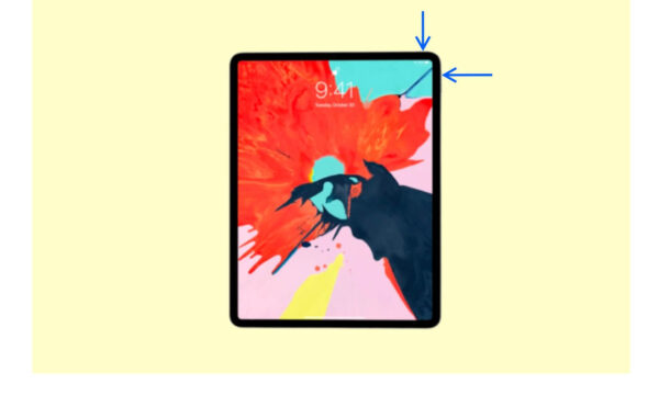 Capturing a screenshot on iPad with Face ID.