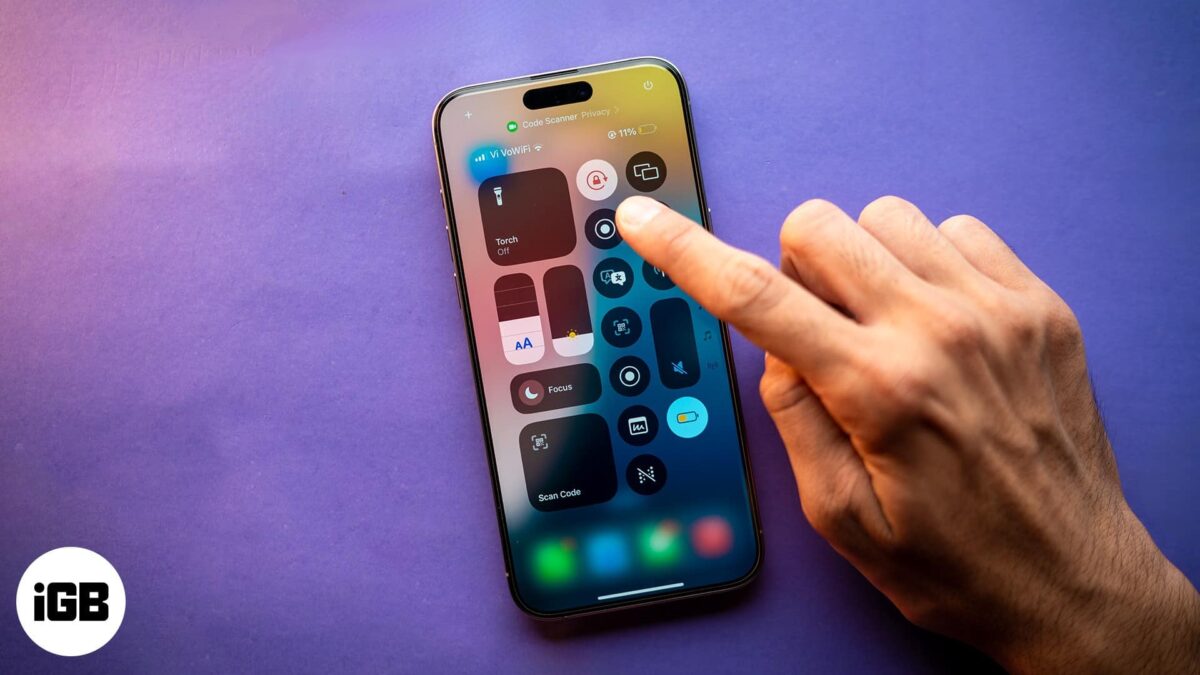 How to rotate screen on iphone