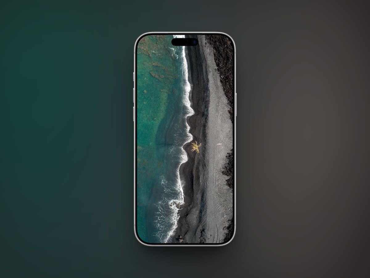 20 Aesthetic Ocean Wallpapers for iPhone in 4K – iGeeksBlog Black Sand Beach