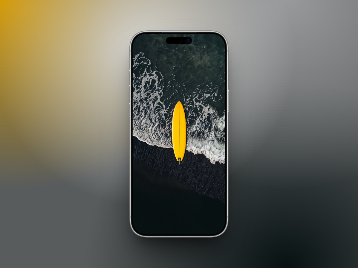 20 Aesthetic Ocean Wallpapers for iPhone in 4K – iGeeksBlog Yellow Surfboard on Black Shore
