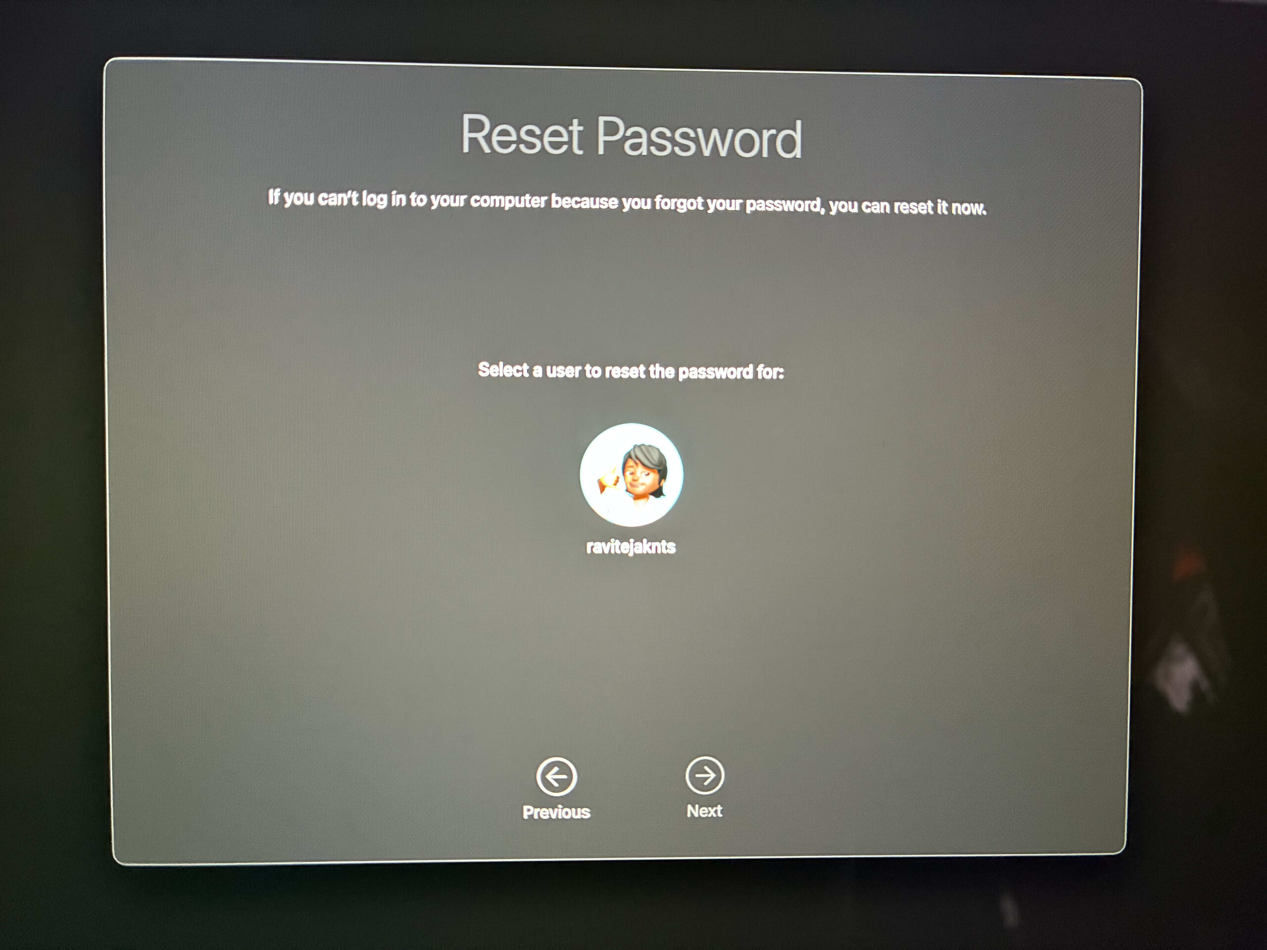 Selecting the user account you want to reset on the macos login screen