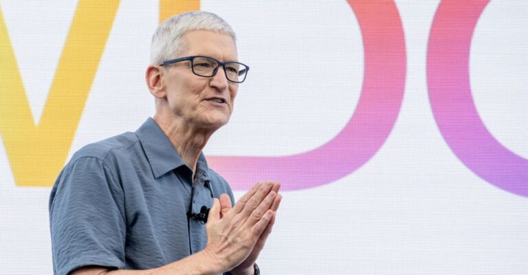 tim cook step down 2026