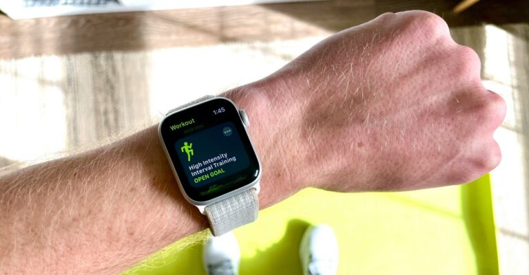 apple fitness + in india