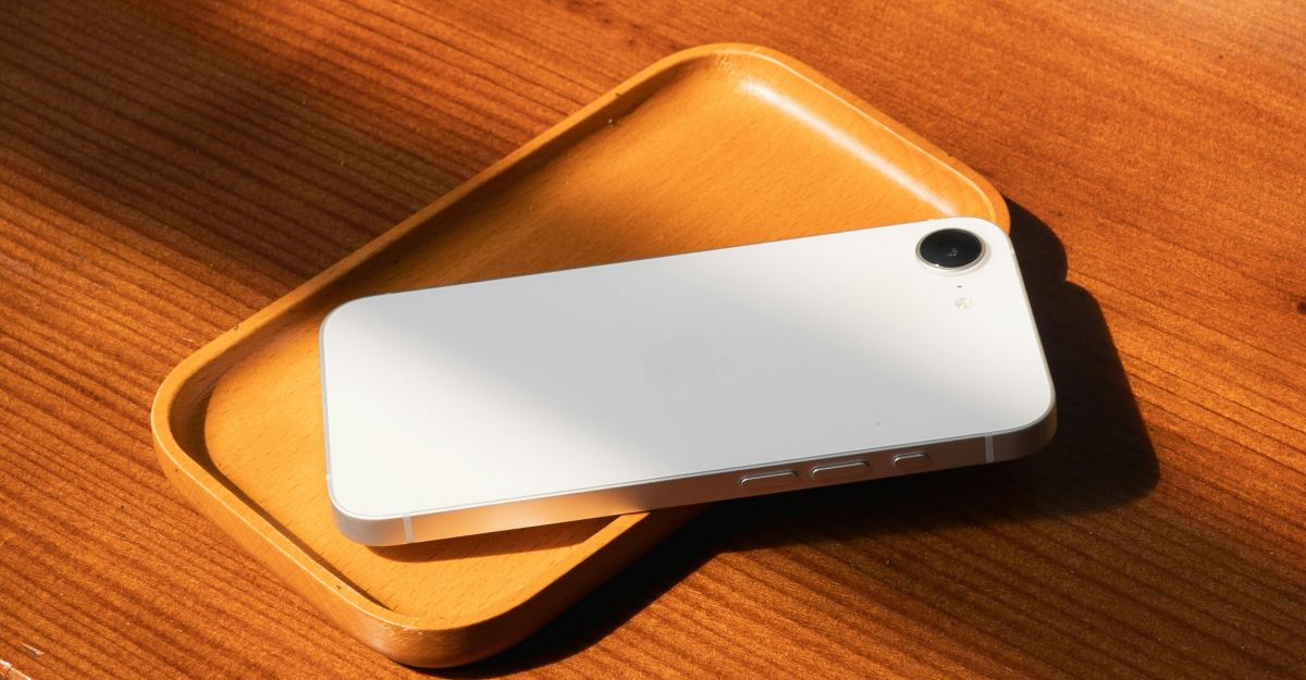 Upcoming Apple Products in 2026: Full List of What to Expect – iGeeksBlog apple iPhone 17e