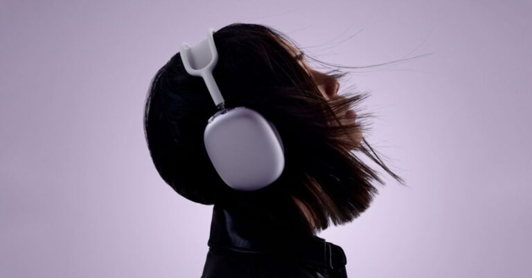 New Features in Apple AirPods Max 2