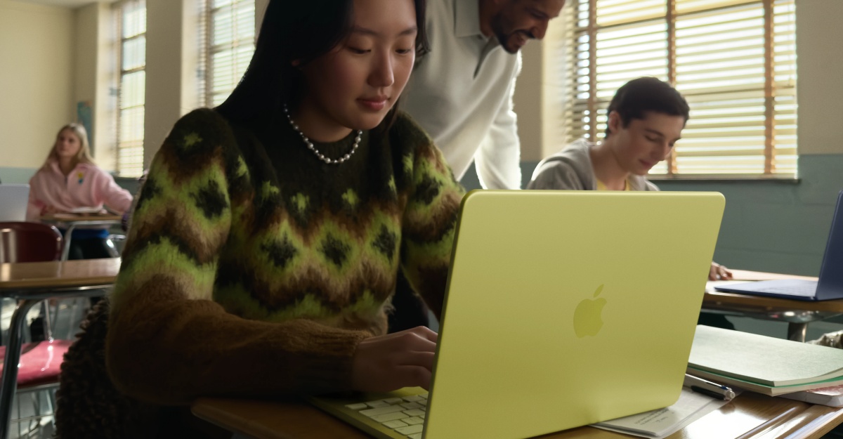 pre orders macbook neo iphone 17e