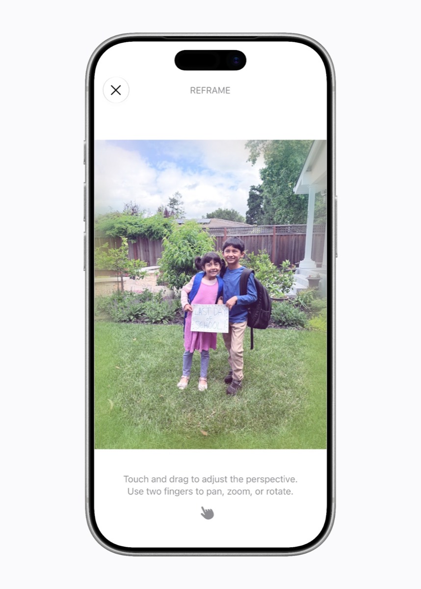 Photos Reframe tool with on-screen adjustment instructions