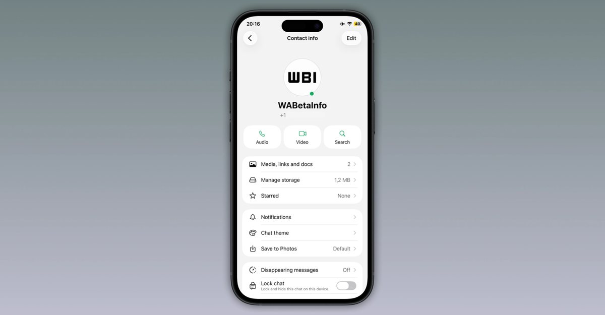 WhatsApp green dot online contacts feature on iPhone