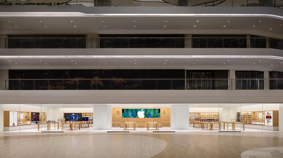 Exterior of Apple Borivali at Sky City Mall in Mumbai